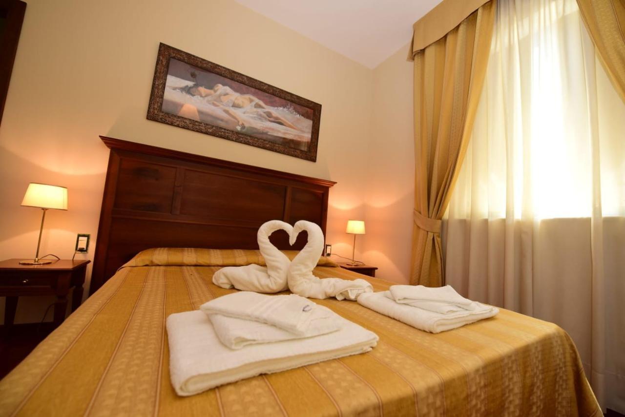 Albergo La Locanda Degli Apolidi Atena Lucana Extérieur photo
