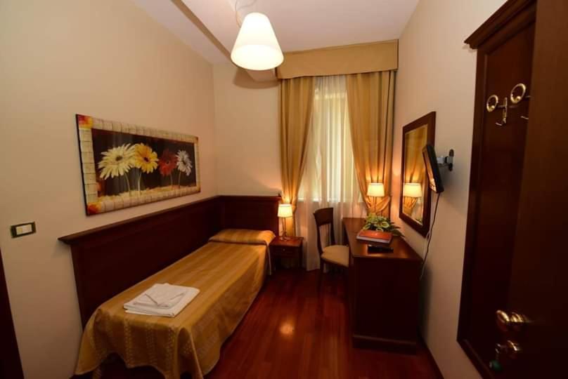 Albergo La Locanda Degli Apolidi Atena Lucana Extérieur photo