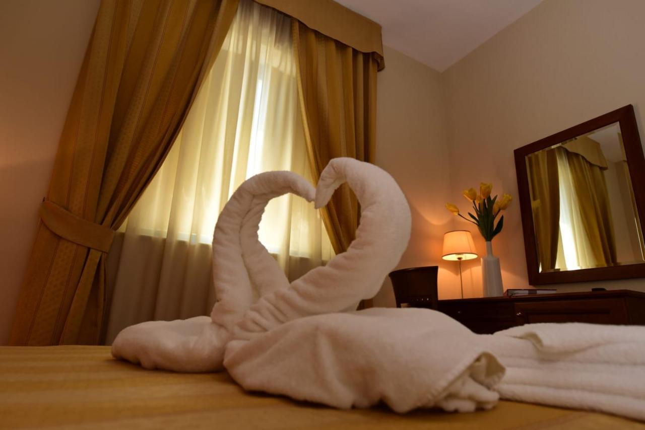 Albergo La Locanda Degli Apolidi Atena Lucana Extérieur photo