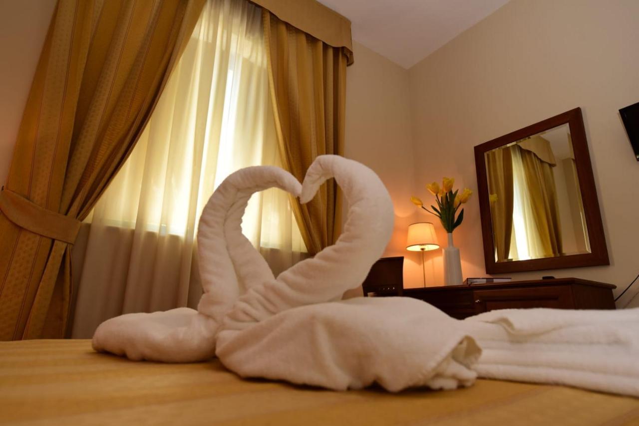 Albergo La Locanda Degli Apolidi Atena Lucana Extérieur photo