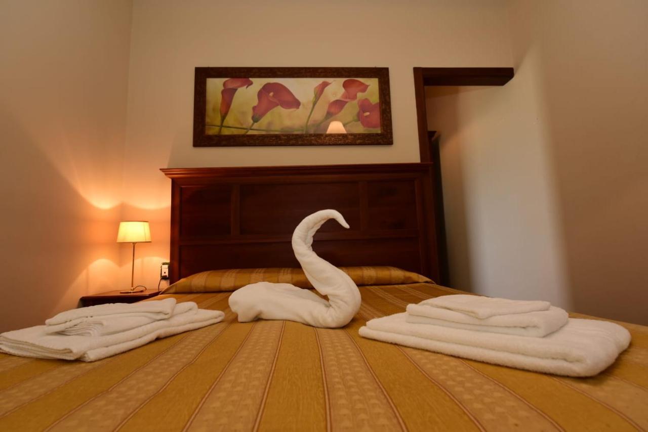 Albergo La Locanda Degli Apolidi Atena Lucana Extérieur photo